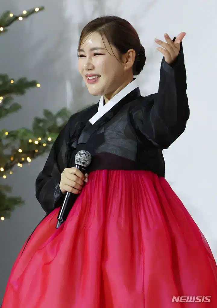 가인님 소속사 없이도 활동 잘 할 수 있겠죠?
