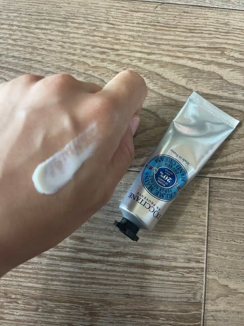 햄드크림 바르기 