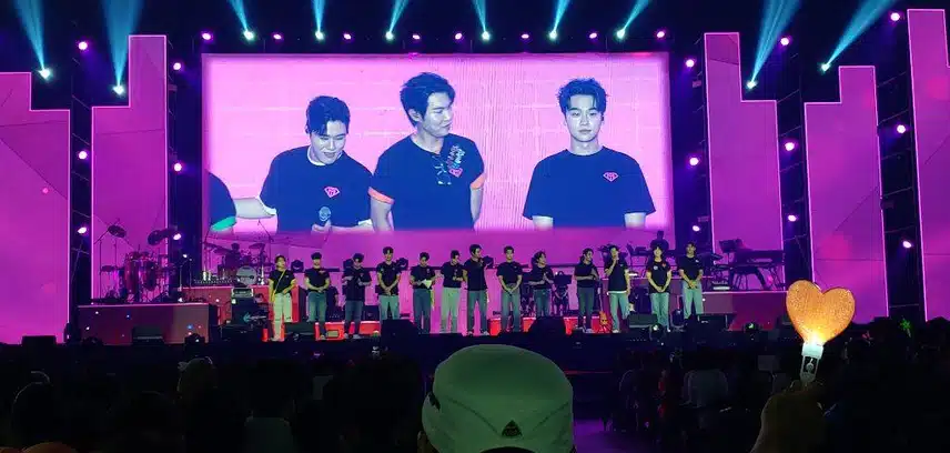 부타는 트롯맨 공연 재방보는데 여전히 즐겁습니다