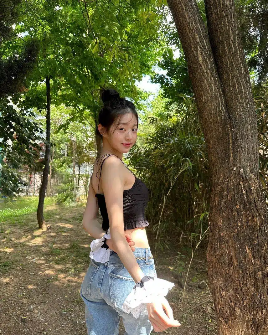 Wonyoung without makeup