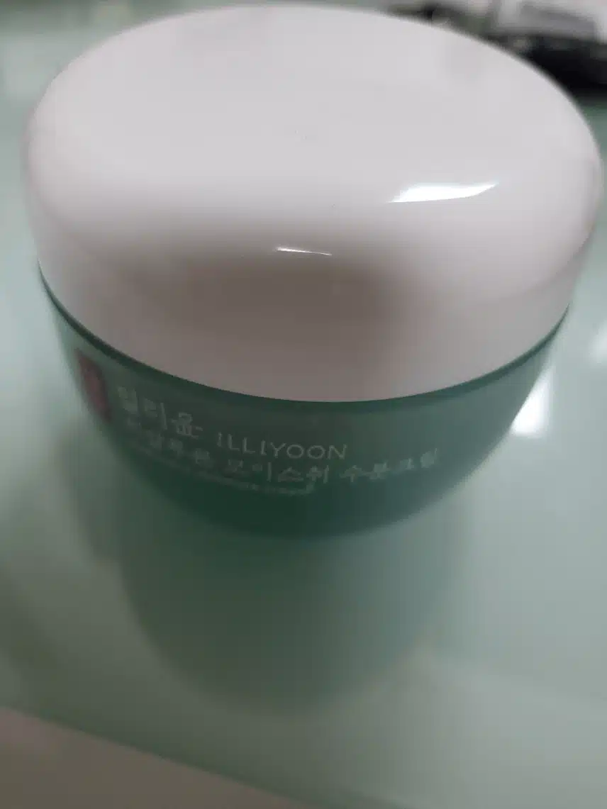 일리윤 수분크림~
