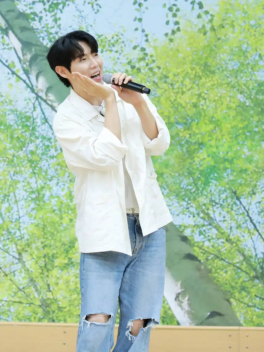 까불까불 귀요미 태진님^^