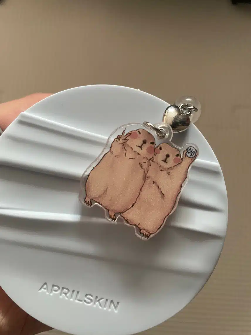 에이프릴스킨 글로잉 매트 쿠션 뭐임??