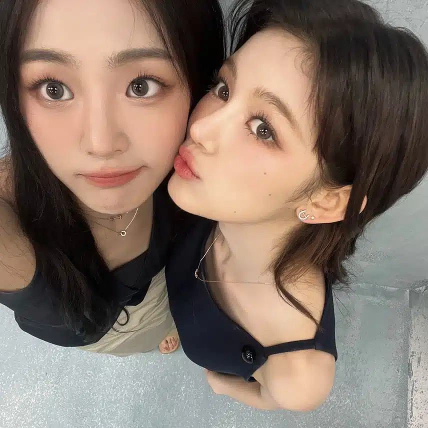 얼굴합 좋은 민지 다니엘 투샷