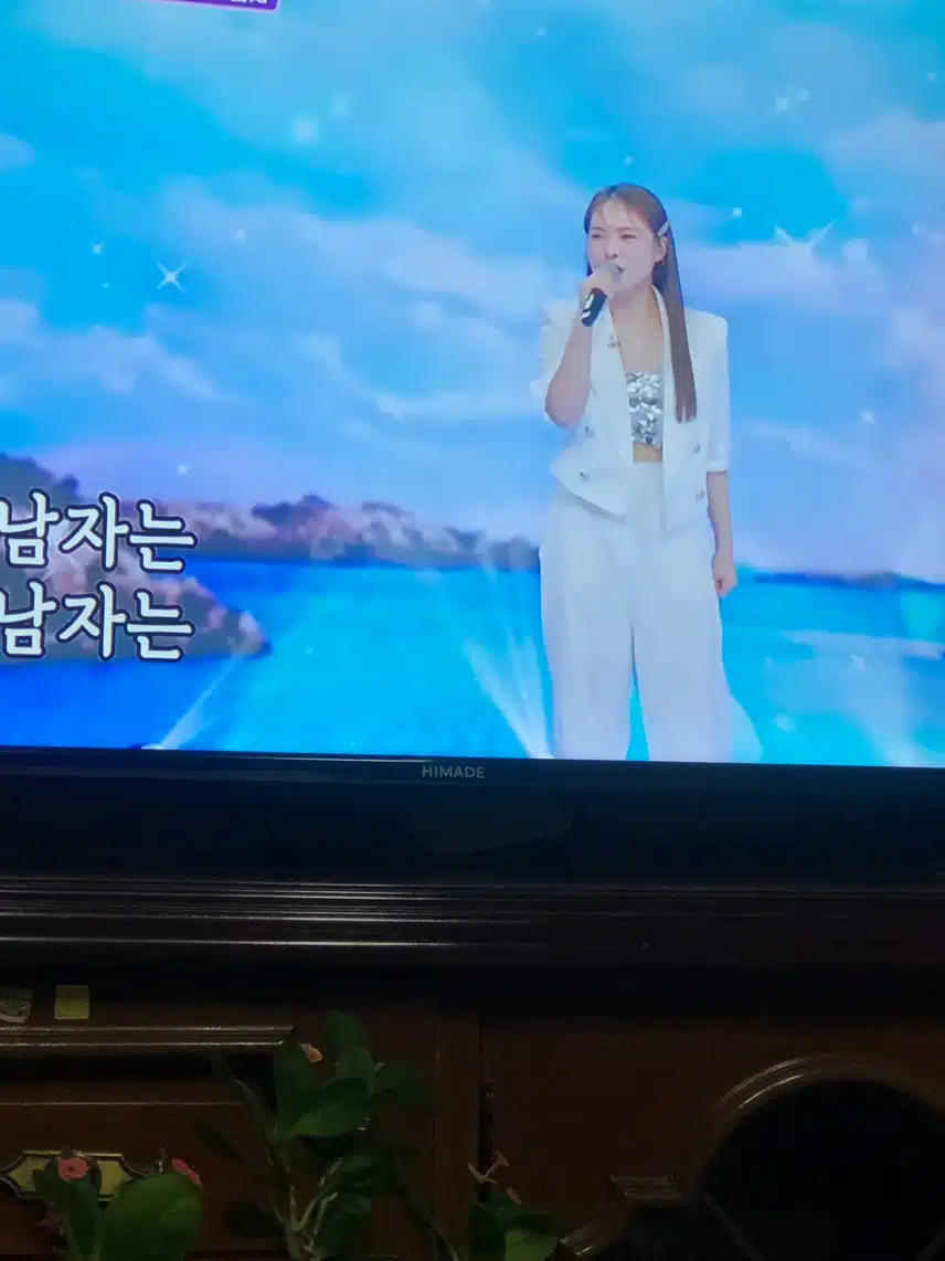 미스김님 오늘 착장 너무 예뻐요~~