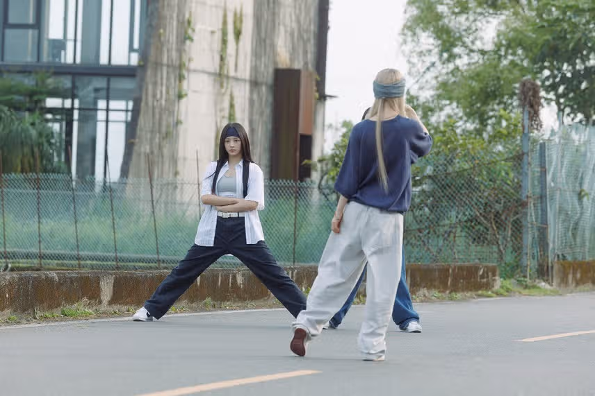 새로뜬 하우스윗 컨포 미쳣다