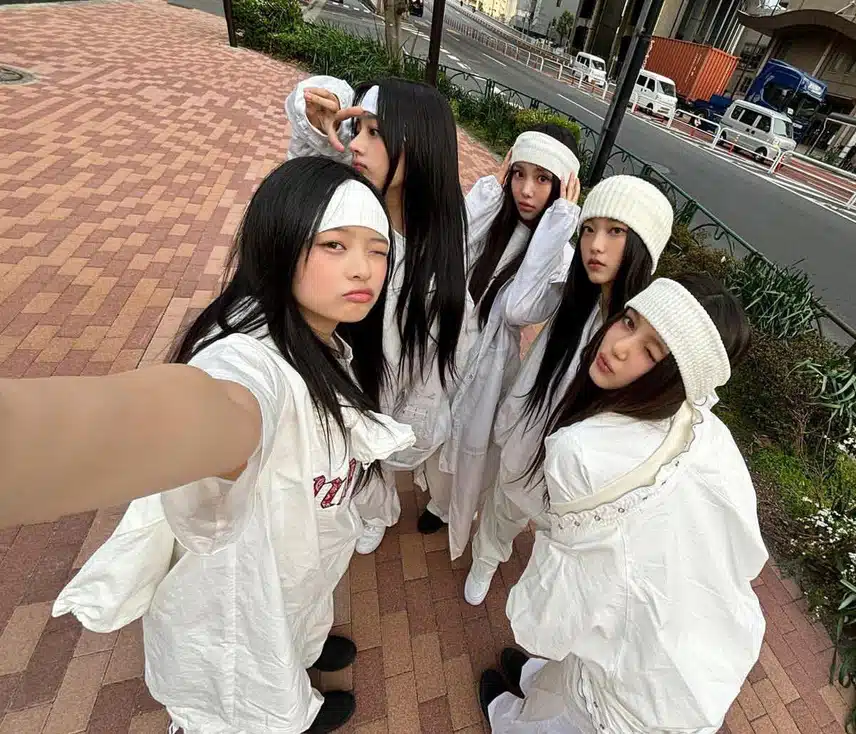뉴진스 힙한 단체 사진!!