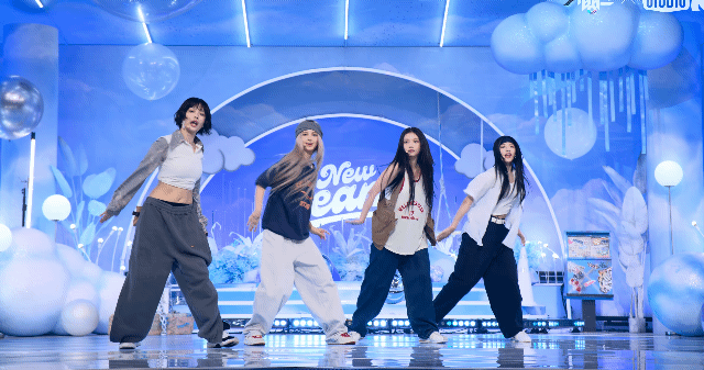 뉴진스 하우스윗 볼 때 좋았던 안무 두개.gif 