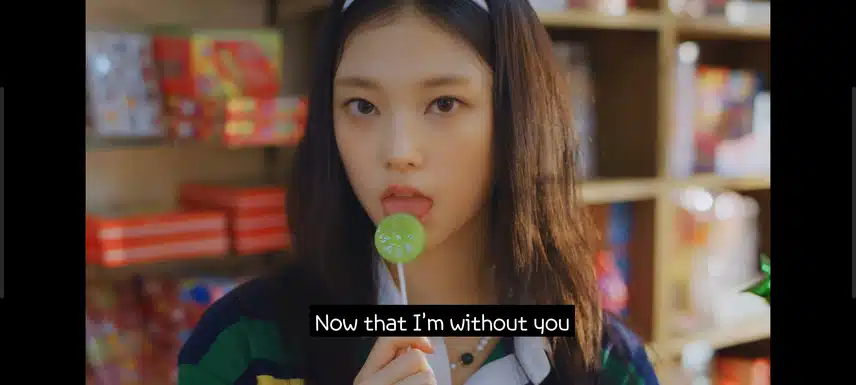 강고양이 뮤비 사탕도 연두색(?)