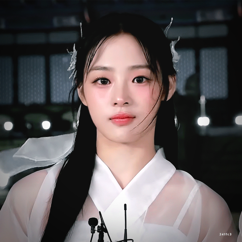 용안이란 말이 절로 나오는