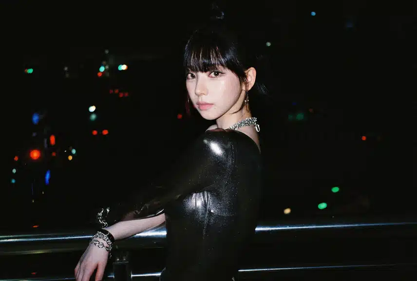 어둠속에서도 빛나는 카리나얼굴