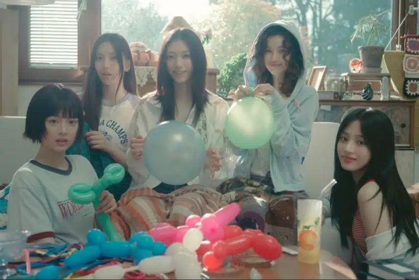 Voy a salir del trabajo mientras escucho New Jeans Bubblegum^^
