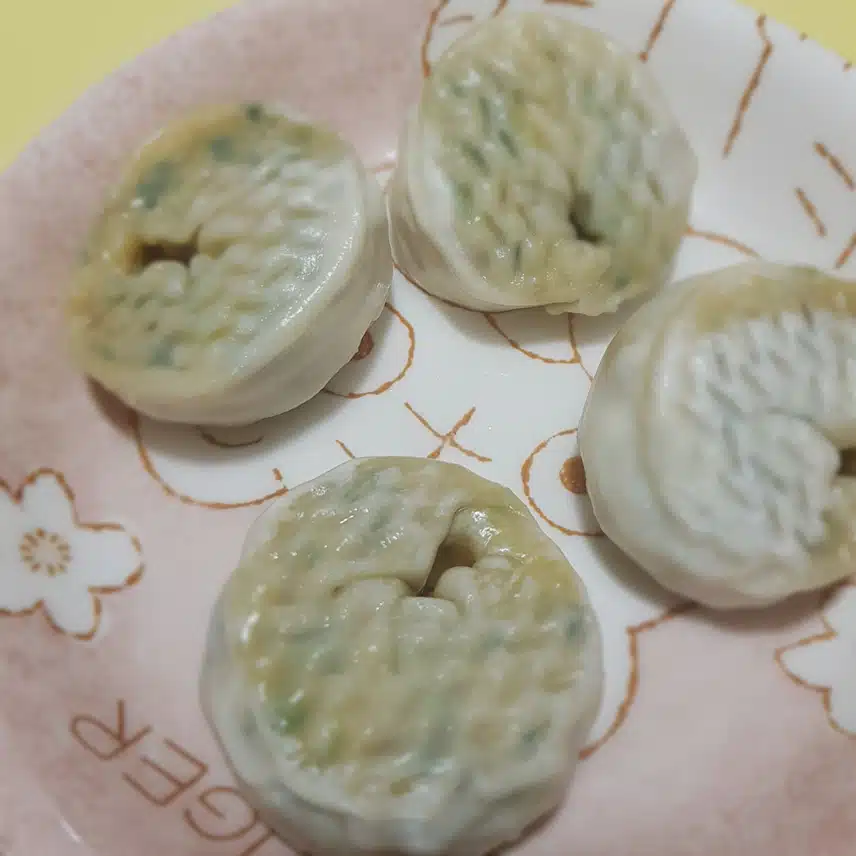 오후 간식- 비비고 찐만두 4개!