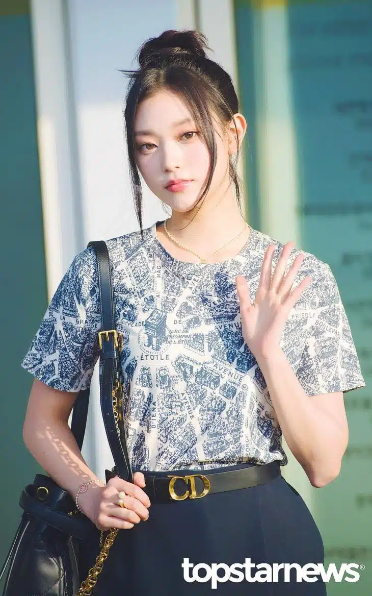 해린 출국할때마다 ㄹㅈㄷ기사사진 남김