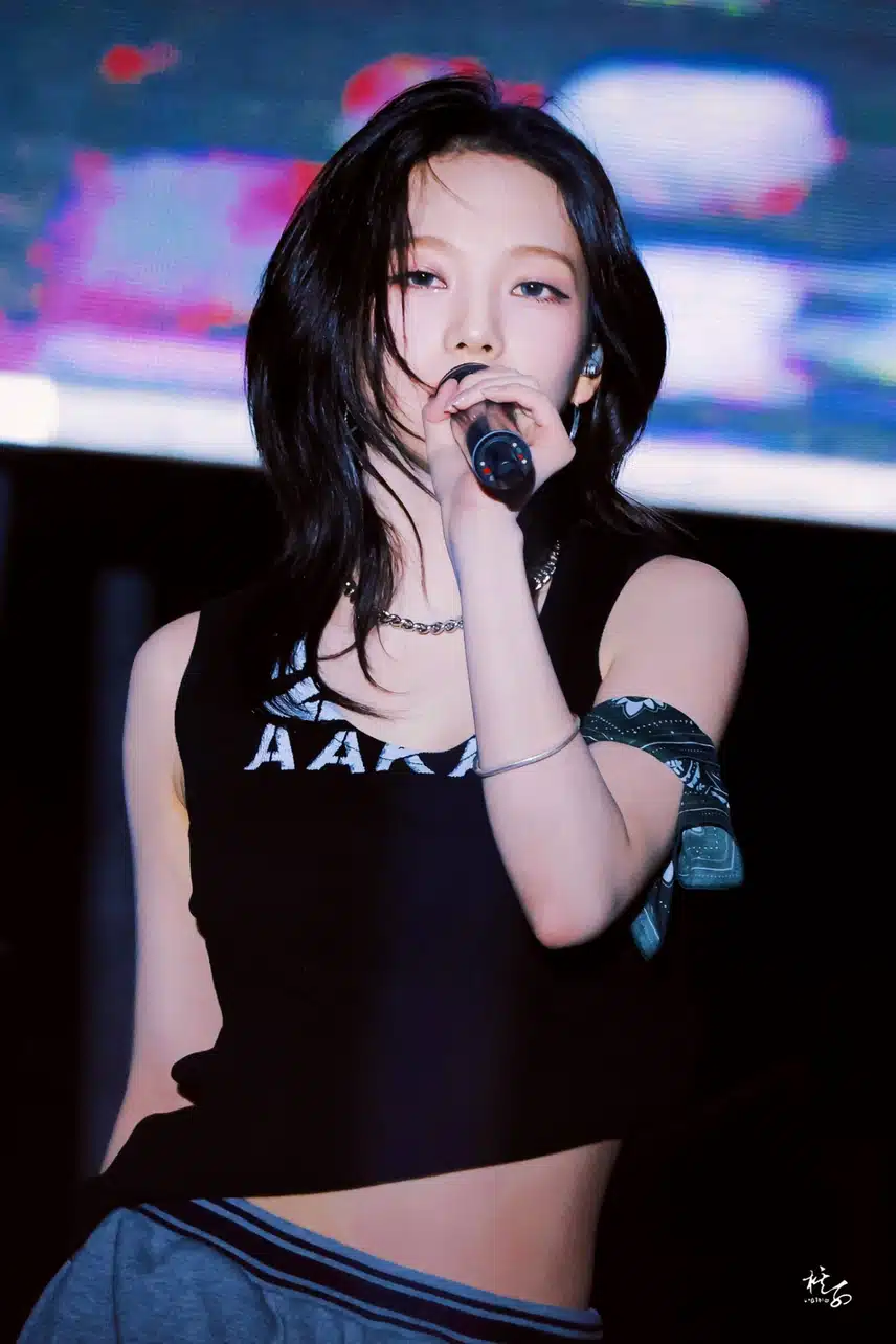 흑발 카리나🖤
