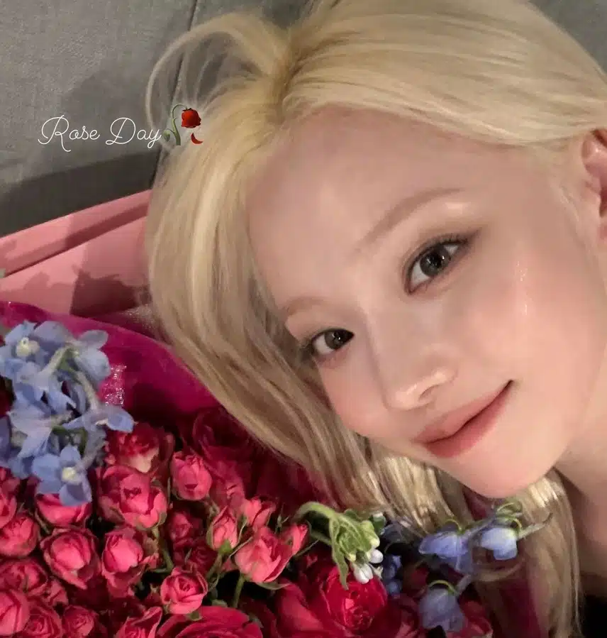 Blonde Winter, l'experte en selfie, prend de superbes photos~!
