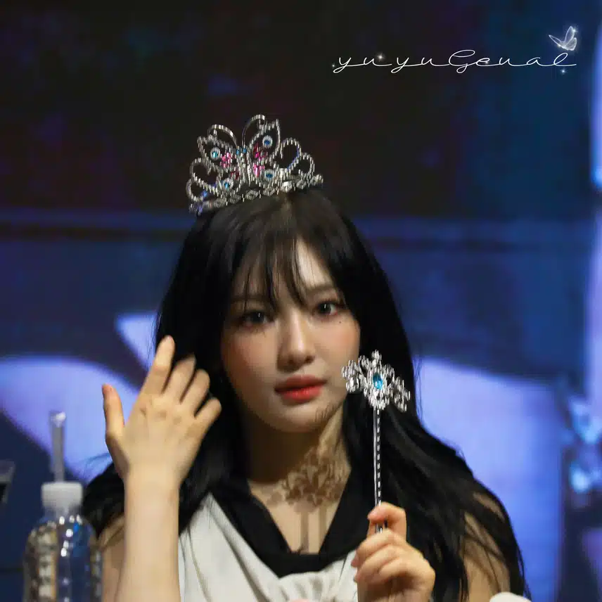 왕관 쓴 닝닝공주👑
