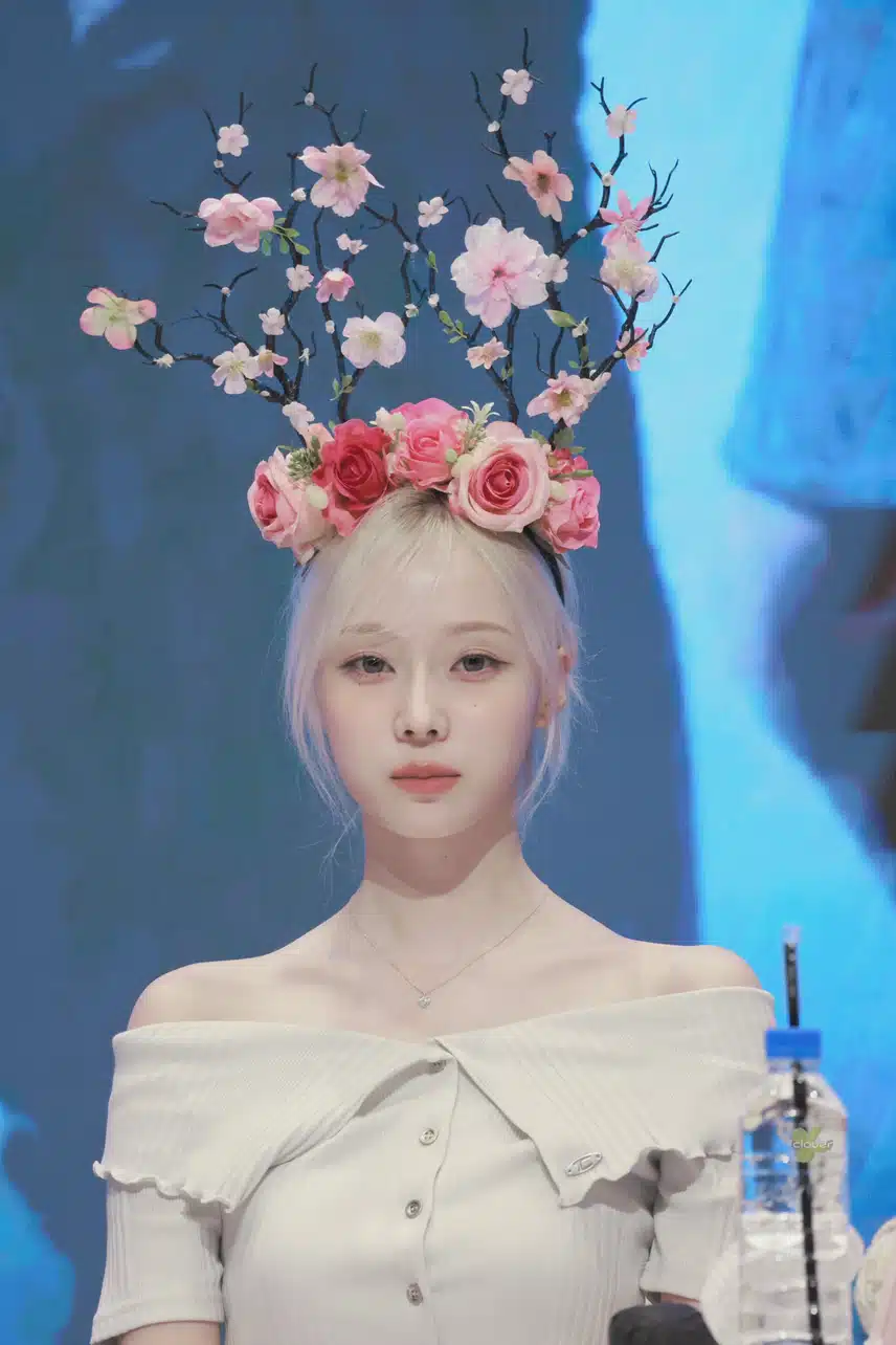 윈터, 어마무시한 화관! 무겁지 않을까?