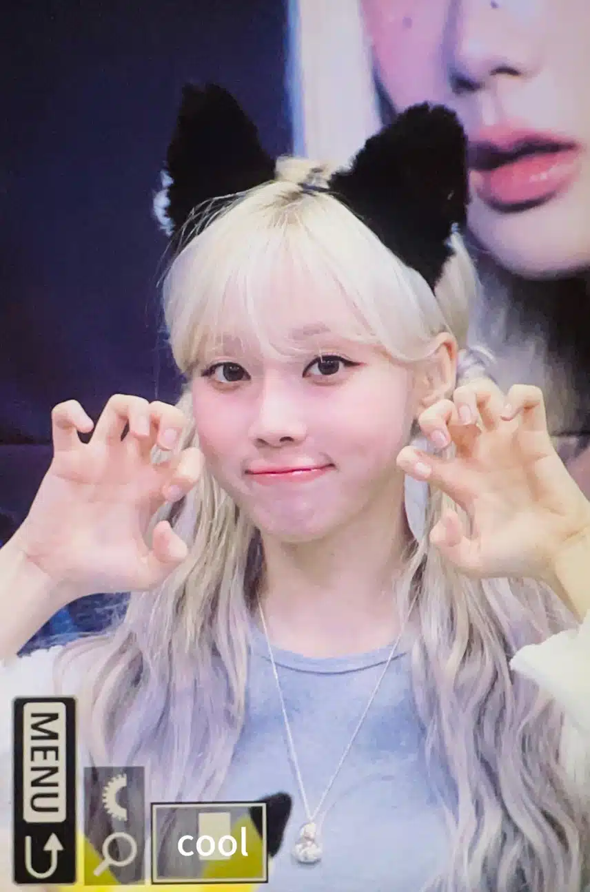 윈터 오늘 약간 고양이같아