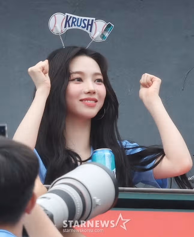 크러쉬 맥주모델답다