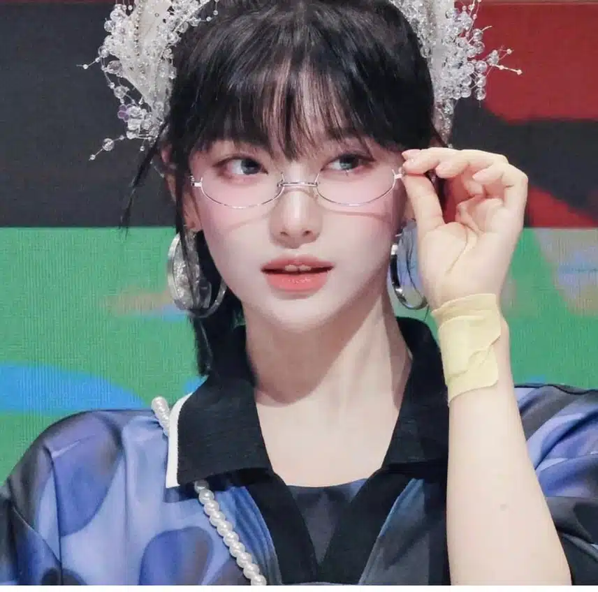 앞머리 내린 닝닝이