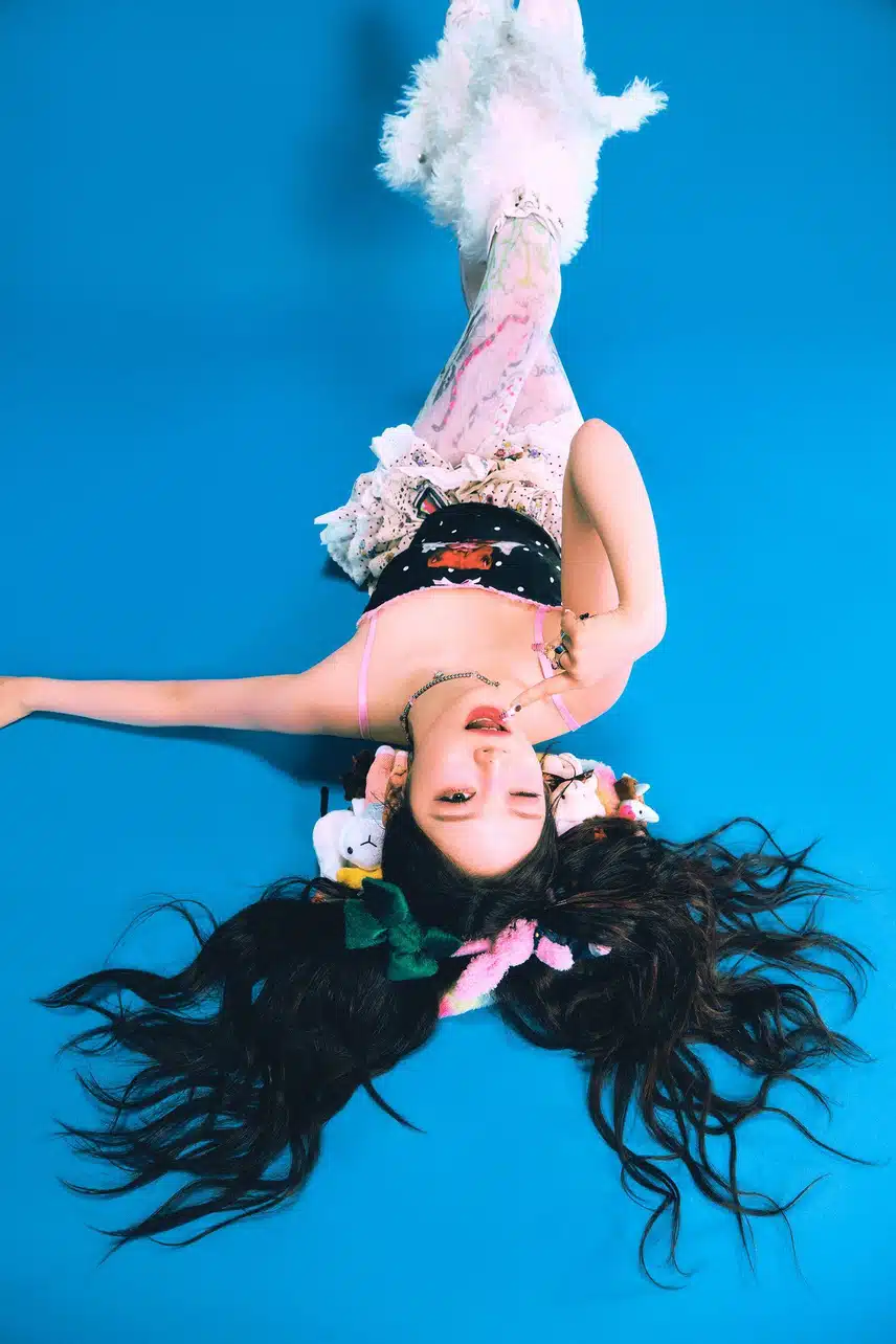 닝닝 일본싱글 ‘Hot Mess’ 티저이미지