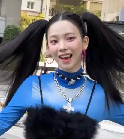 에스파의 우주인 컨셉은 아마겟돈이 첨이 아닙니다...