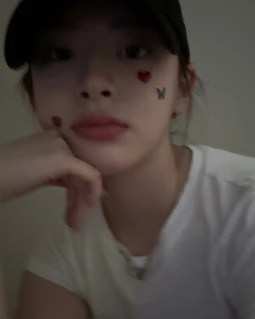 세은 얼빡셀카