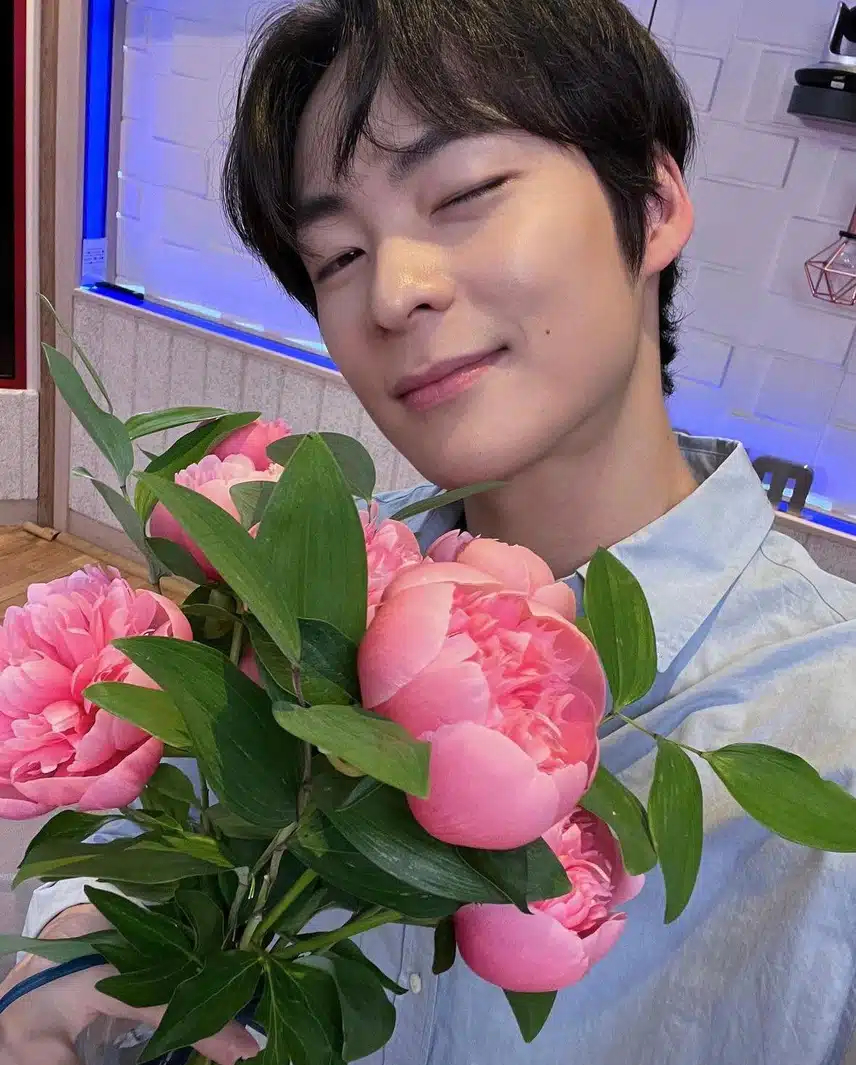 꽃을 든 송건희