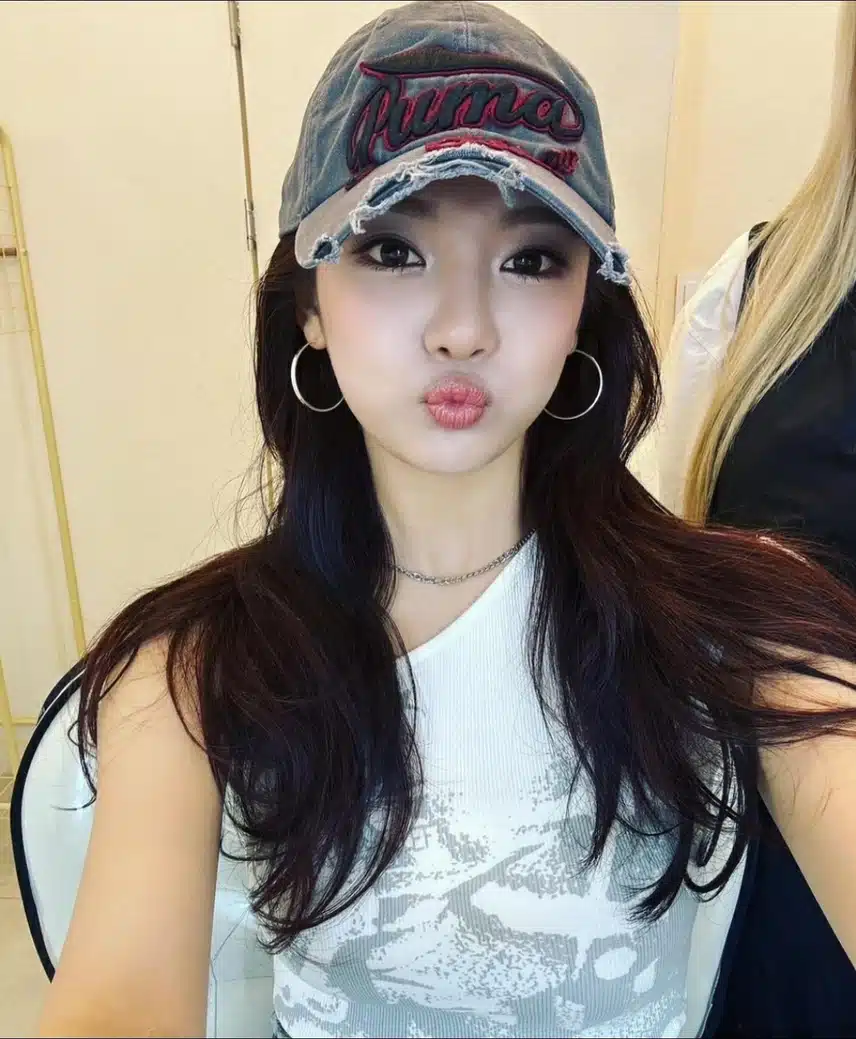 모자만 썼다하면 반응 터지는 닝닝
