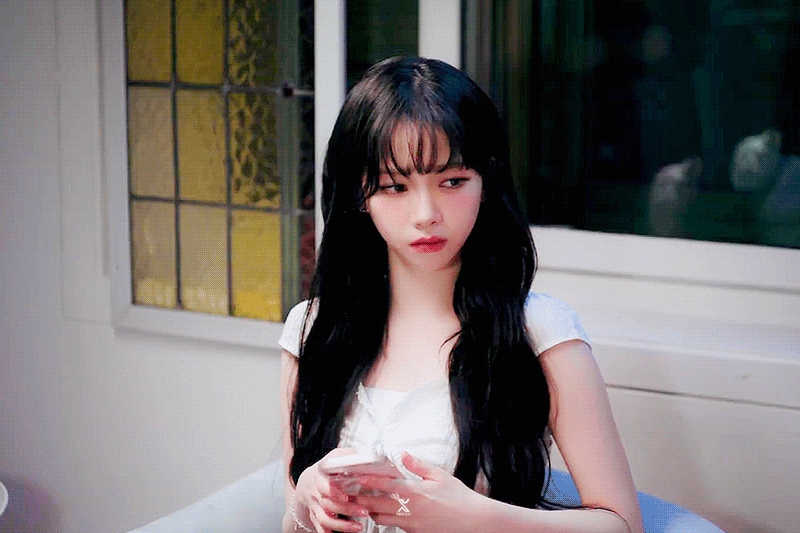 유령한테 주먹질👊하는 카리나ㅋㅋ