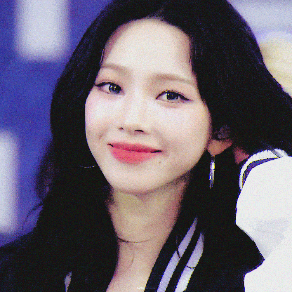 카리나 과잠 vs 교복