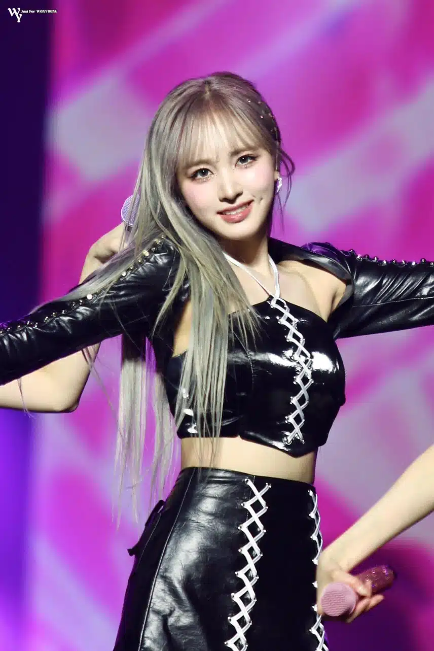리즈 흩날리는 머리카락까지 다예뻐