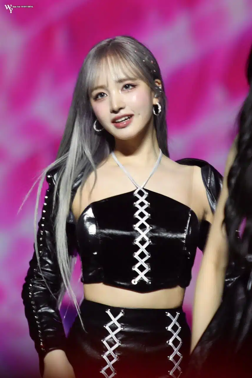 블랙 리즈🖤 홀릴것같아요😵‍💫