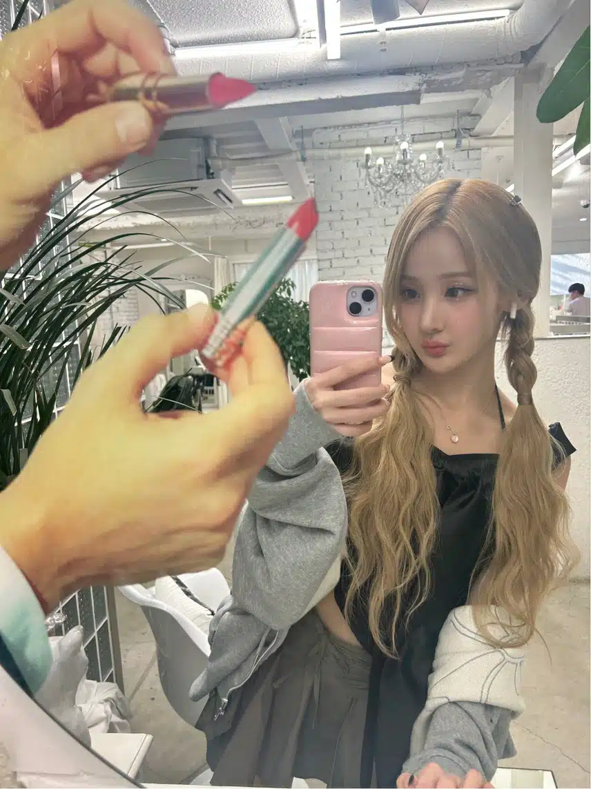 벨 진짜귀여운 거울셀카ㅎㅎ