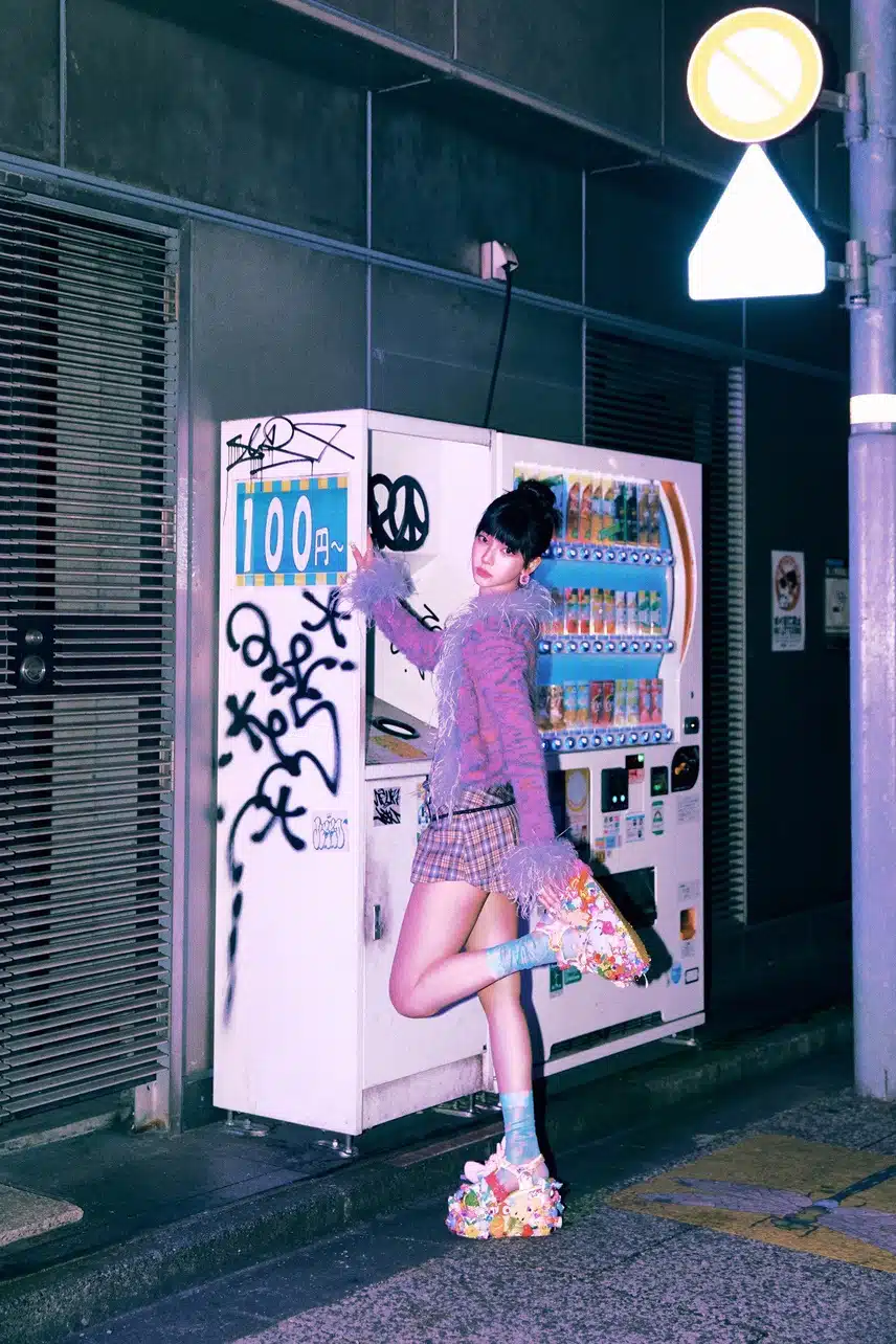 카리나 ‘Hot Mess’ Teaser Images