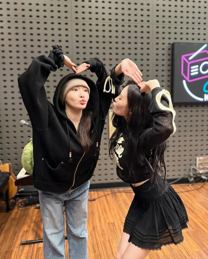 청하x선미 투샷