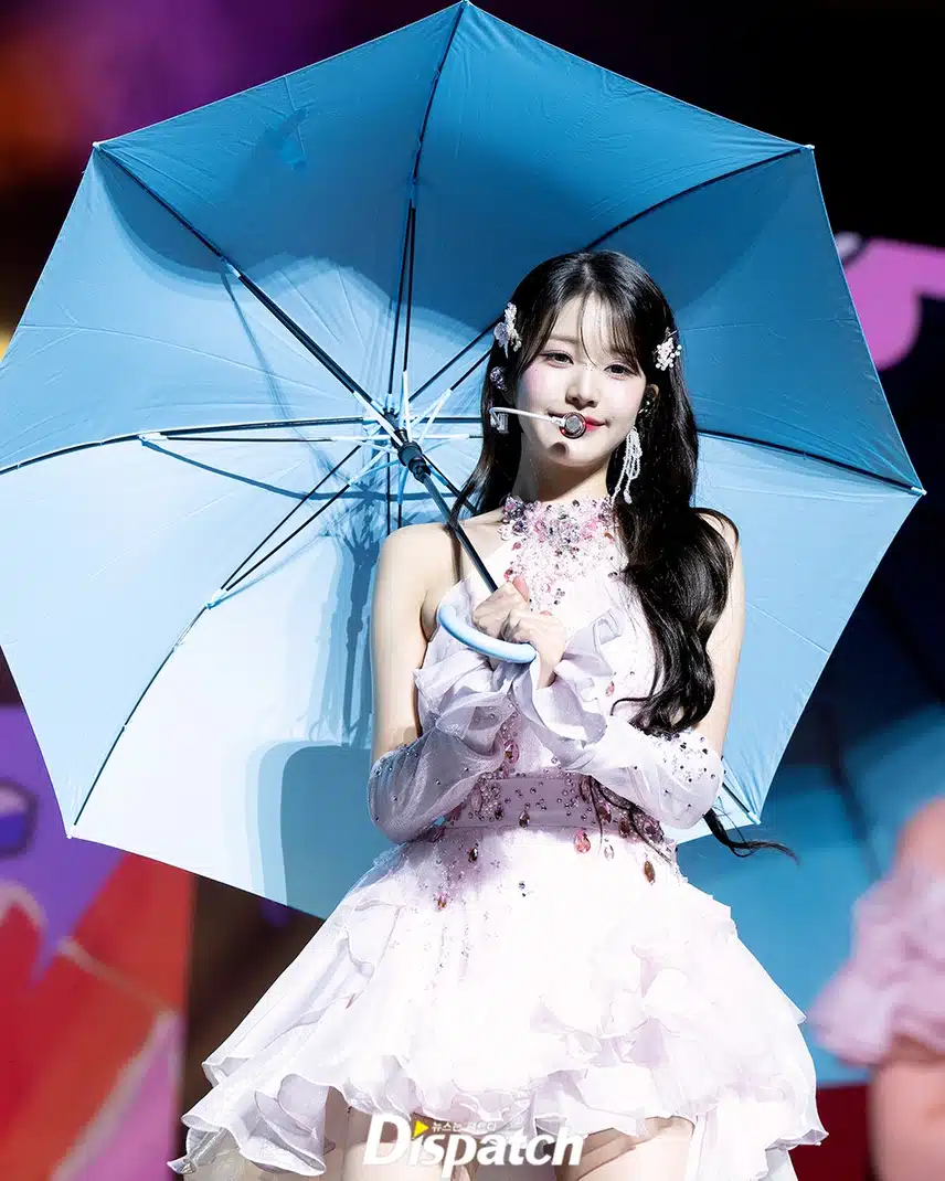 Jang Won-young en el momento del debut de Ive en Londres🩷