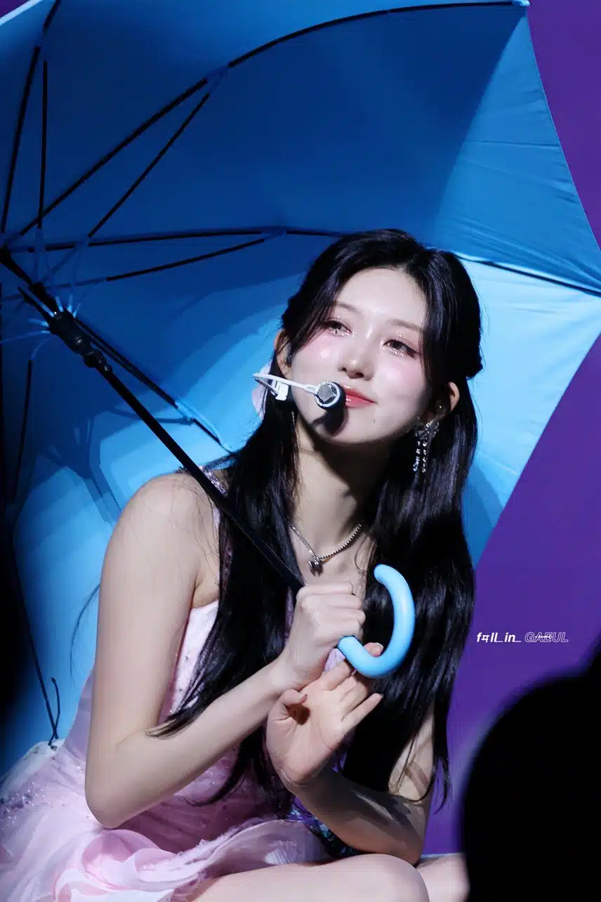 파란우산속 가을공주 