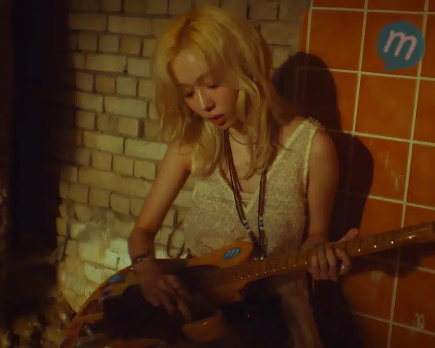 기타가 너무잘어울리는 윈터🎸💛