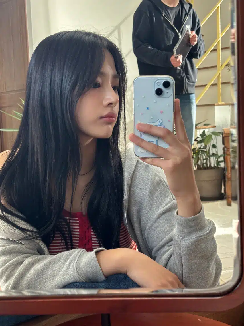 오늘 New 민지 셀카📸🩷