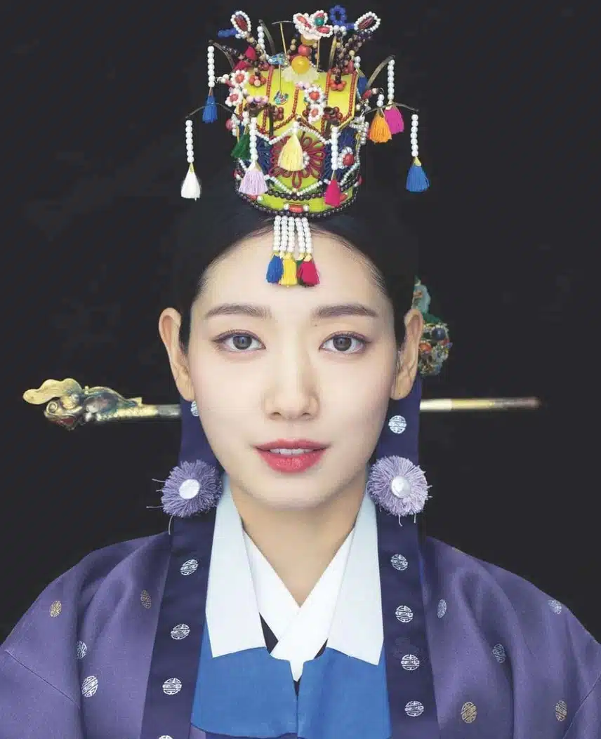 와 한복이 진짜 잘어울려요👍