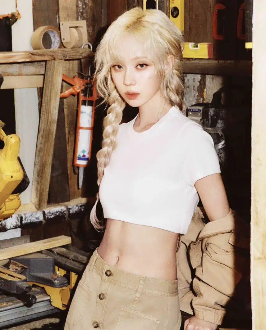 건조한 눈빛이 매력적인 윈터