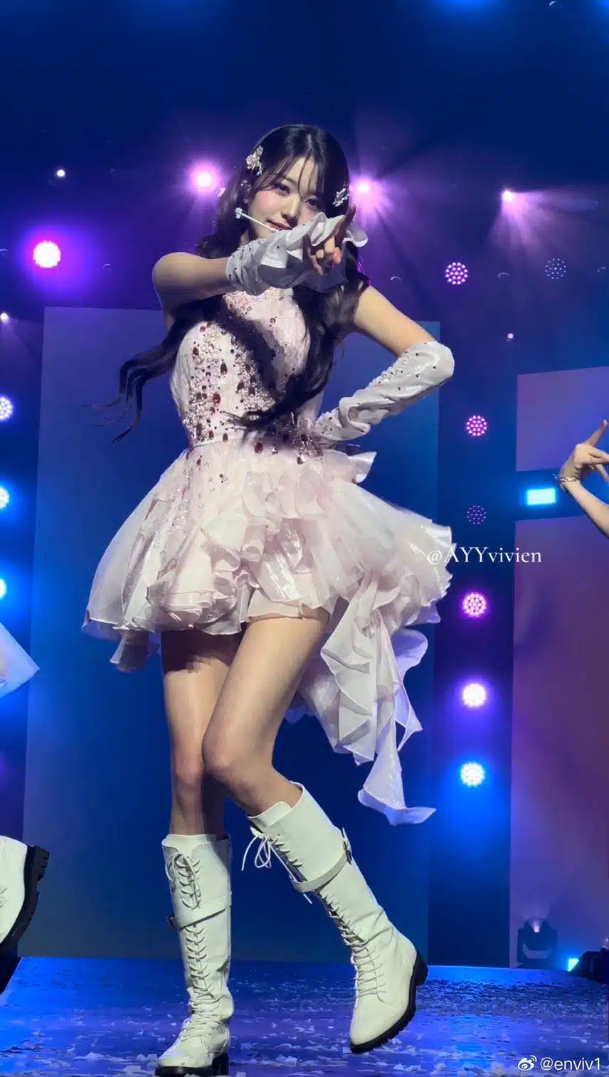 마법소녀 그자체 장원영