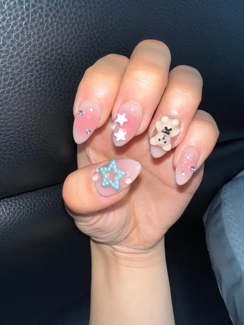 다같이 네일한 뉴진스✨️✨️