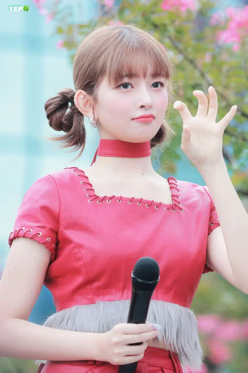 딸기 같은 레이, 이렇게 귀여워도 되나