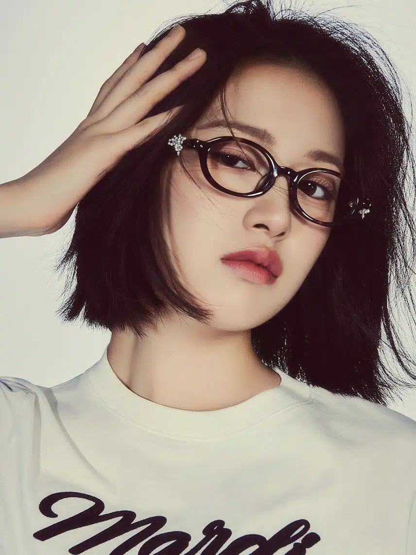 안유진 마르디 메크르디 화보