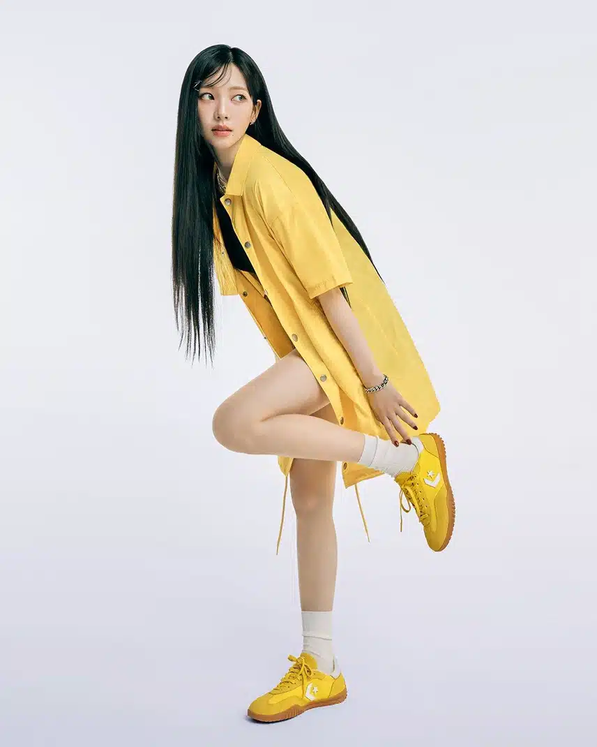 컨버스 공계에 올라온 카리나 