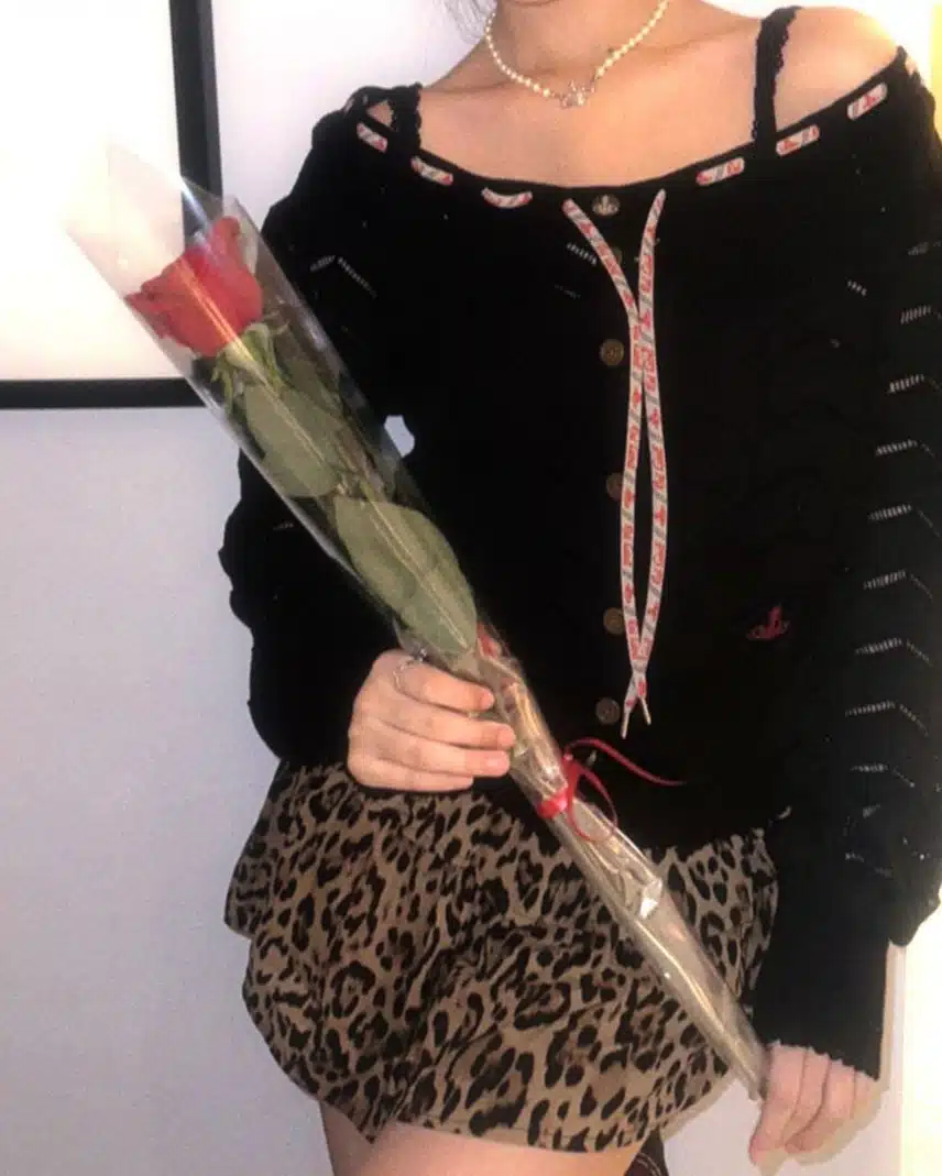 레이가 오다주웠대🌹 