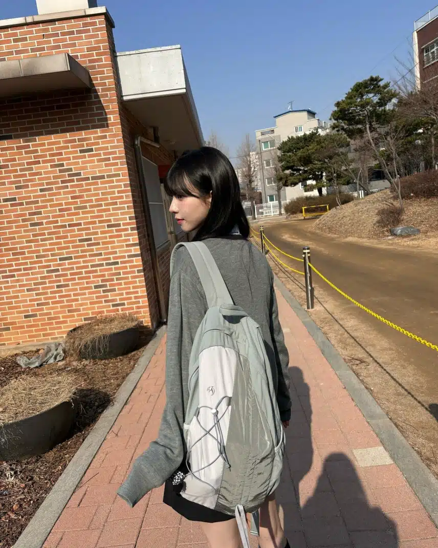 지민웅니 손잡고 같이 가고싶은